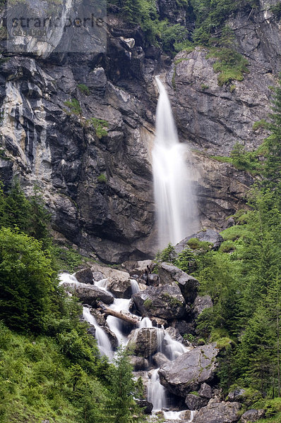 Wasserfall  Hornbachtal  Lechtal  Außerfern  Tirol  Österreich  Europa