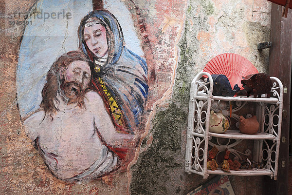 Heiligenbild an einer Hausfassade in Monterosso  Cinque Terre  Ligurien  Italien  Europa Hausfassade