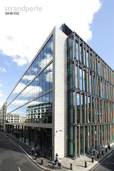 Zentrale der Bank Standard Chartered in London  England  Großbritannien  Europa