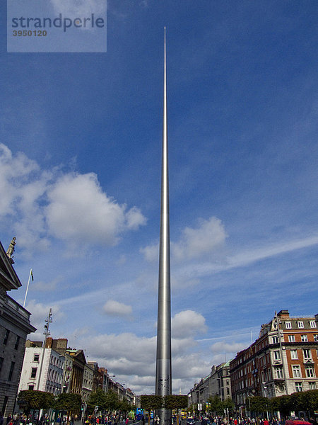 The Spire of Dublin  Monument of Light  O'Connell Street  Dublin  Irland  Europa