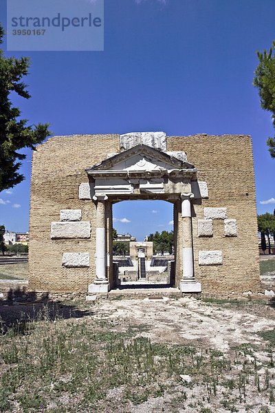 Amphitheater  augustinische Zeit 63 v. Chr. - 14 n. Chr.  Lucera  Apulien  Apulien  Italien  Europa