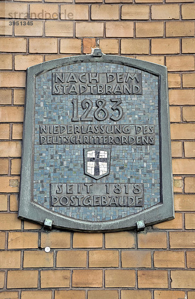 Schild am historischen  leerstehenden Gebäude der Deutschen Bundespost  Poststraße in Duisburg  Nordrhein-Westfalen  Deutschland  Europa