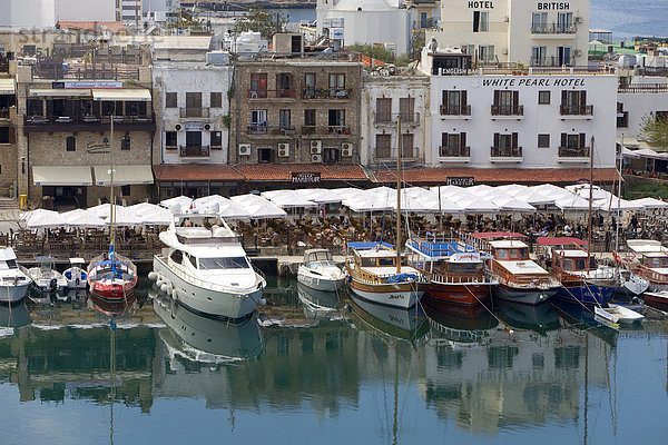 Fischerdorf  Hafen  Girne  Keryneia  Zypern  Griechenland  Europa