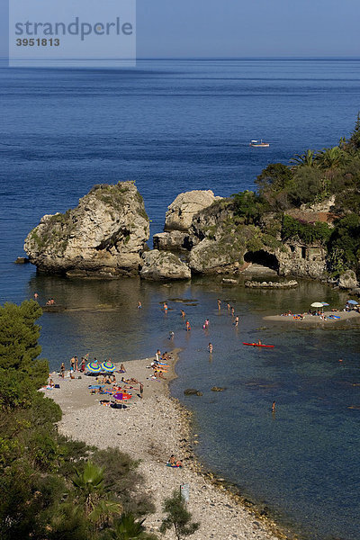Badebucht  Badeparadies Isole Bella  Taormina  Provinz Messina  Sizilien  Italien  Europa