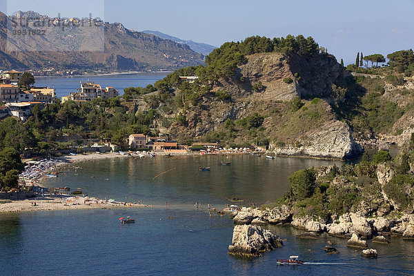 Badeparadies Isole Bella  Strand von Taormina  Provinz Messina  Sizilien  Italien  Europa