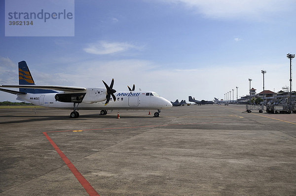 Turboprop Flugzeug von Merpati  Flughafen  Denpasar  Bali  Indonesien  Südostasien