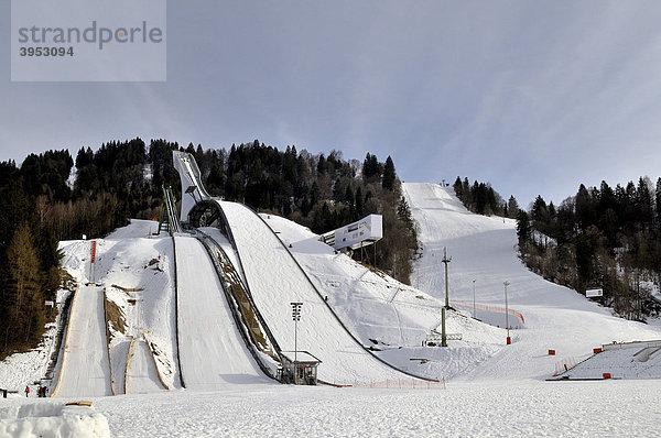 Neugebaute Olympiasprungschanzen  Garmisch-Partenkirchen  Oberbayern  Deutschland