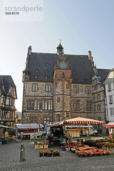 Wochenmarkt  Marktplatz  Rathaus  Altstadt  Marburg  Hessen  Deutschland  Europa