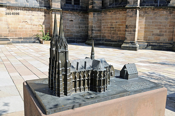 Modell  Miniatur  Elisabethkirche  Marburg  Hessen  Deutschland  Europa