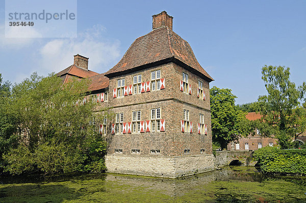 Schloss Oberwerries  Wasserschloss  Hamm  Münsterland  Nordrhein-Westfalen  Deutschland  Europa