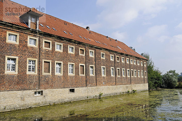 Schloss Oberwerries  Wasserschloss  Hamm  Münsterland  Nordrhein-Westfalen  Deutschland  Europa