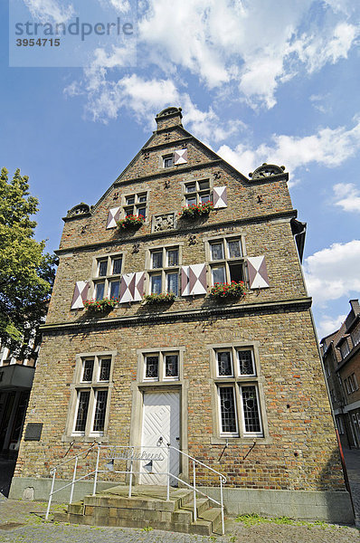 Steinhaus  Stadtbücherei  historische Altstadt  Werne  Kreis Unna  Nordrhein-Westfalen  Deutschland  Europa