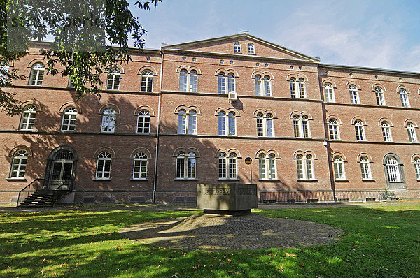 Ehemaliges Frauenhaus  Gefängnis  NS-Zeit  Gedenkstätte  Brauweiler  Pulheim  Rheinland  Nordrhein-Westfalen  Deutschland  Europa