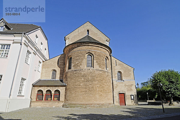 Kloster  Kirche  Knechtsteden  Spiritanerorden  Dormagen  Nordrhein-Westfalen  Deutschland  Europa