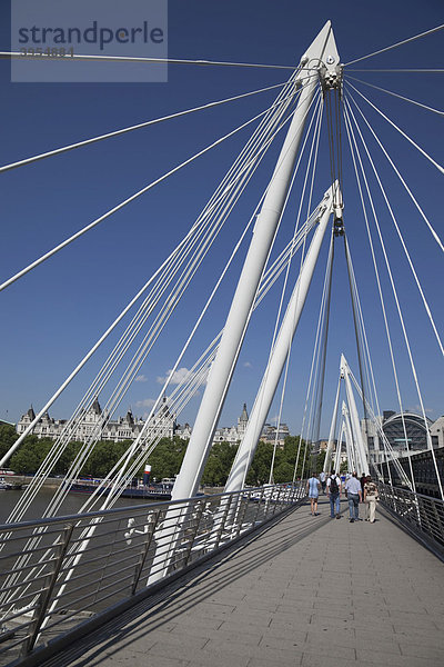 Golden Jubilee  Fußbrücke über die Themse  London  England  Großbritannien  Europa