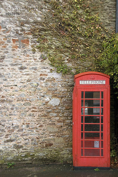 Telefonzelle  Mauer  England  Großbritannien  Europa