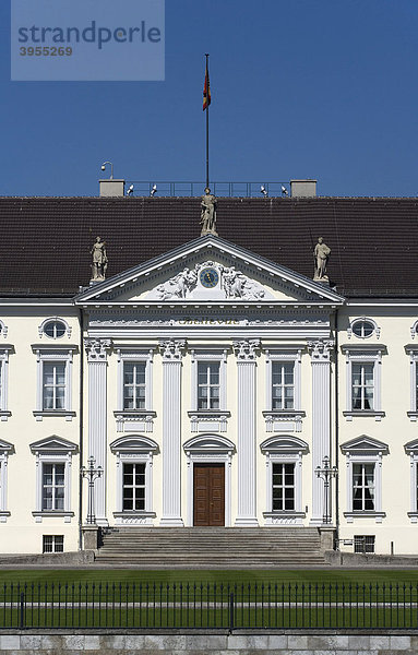 Schloss Bellevue  Amtssitz des deutschen Bundespräsidenten  Berlin  Deutschland  Europa