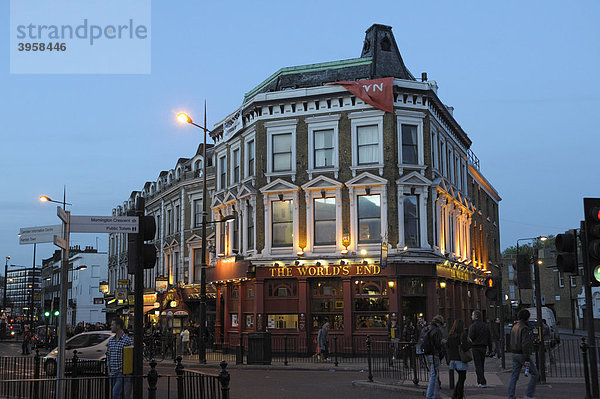 Camden  abends  London  England  Großbritannien  Europa