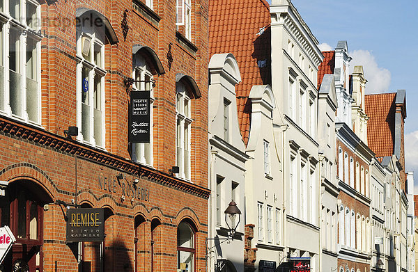 Historische Bürgerhäuser an der Obertrave  Altstadt  Lübeck  Schleswig-Holstein  Deutschland  Europa
