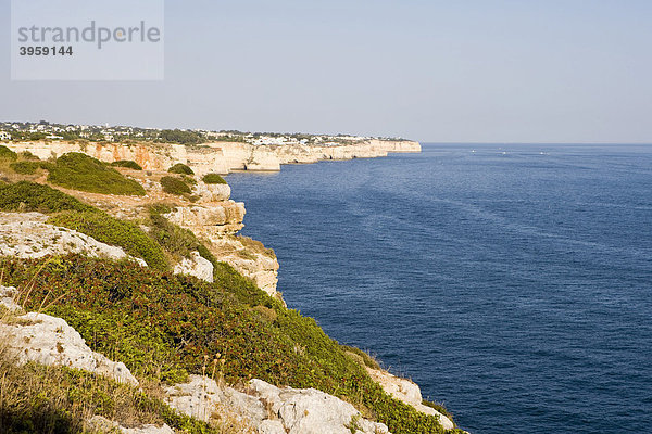 Küste der Algarve  Portugal  Europa