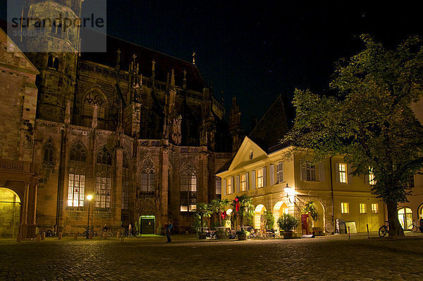 Alte Wache und Münster  nachts  Freiburg im Breisgau  Baden-Württemberg  Deutschland