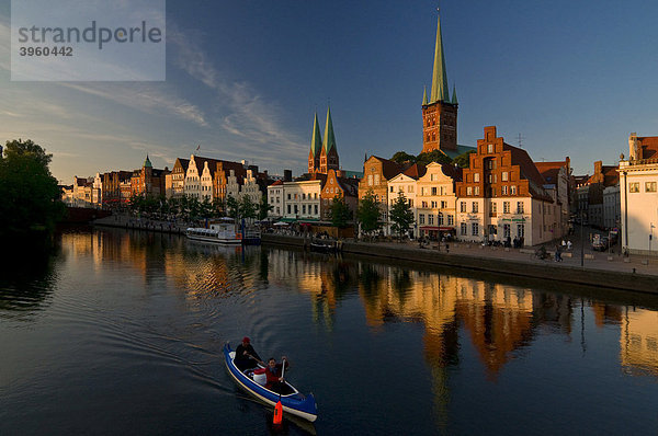 Abendstimmung  Lübeck  Schleswig-Holstein  Deutschland  Europa