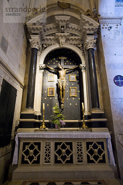 Altar  Laurentius Kathedrale  Sv Lovro  Trogir  Zentraldalmatien  Kroatien  Europa Trogir  Kroatien