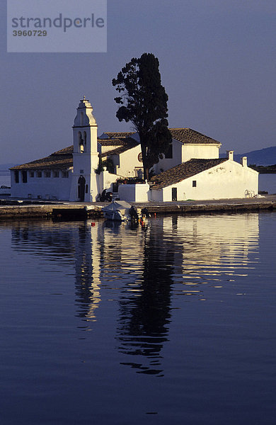 Vlacherna-Kloster  Insel Korfu  Griechenland  Europa