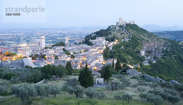 Assisi früh am Morgen  Umbrien  Italien  Europa