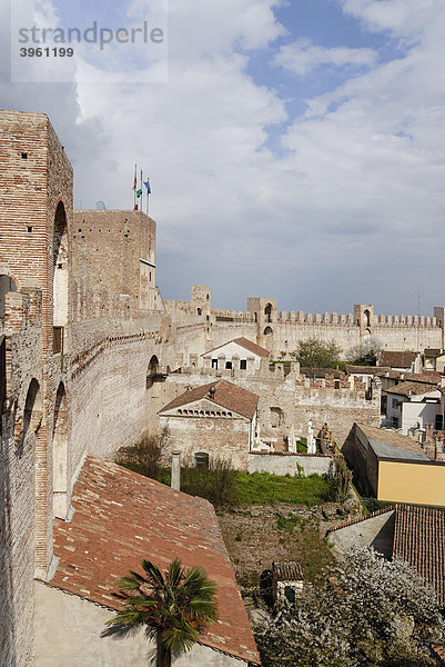 Stadtmauer  Cittadella  Provinz Padua  Veneto  Venetien  Italien  Europa