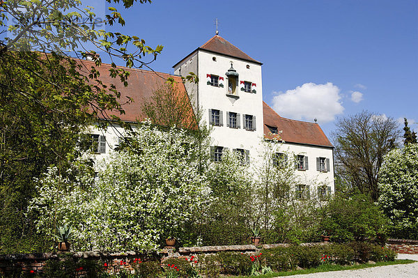 Oberes Schloss der Reichsfreiherren von Closen  Arnstorf  Niederbayern  Bayern  Deutschland  Europa