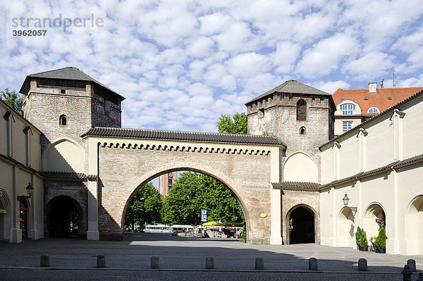 Sendlinger Tor  erbaut 1310  Sendlinger Platz  München  Oberbayern  Bayern  Deutschland  Europa