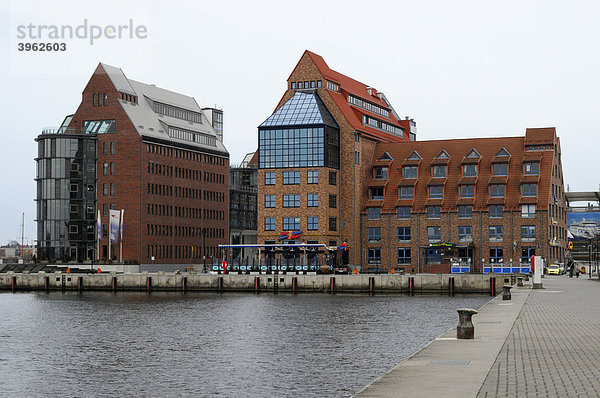 Neubauten Geschäfthäuser im Hafen von Rostock  Hansestadt Rostock  Mecklenburg-Vorpommern  Deutschland  Europa