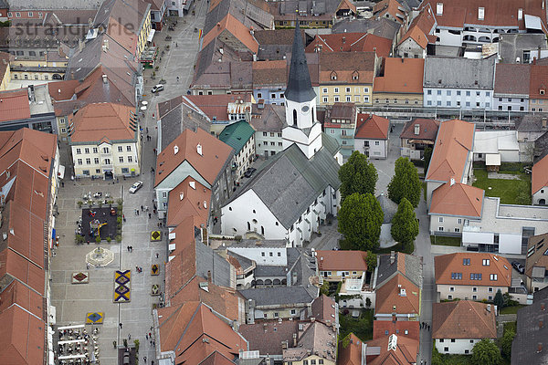 St. Veit an der Glan  älteste Stadt Kärntens  Luftaufnahme  Österreich  Europa