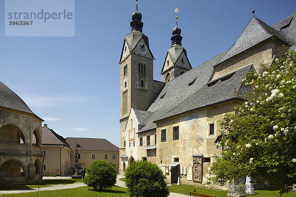 Propstei- und Wallfahrtskirche Maria Saal  Kärnten  Östereich