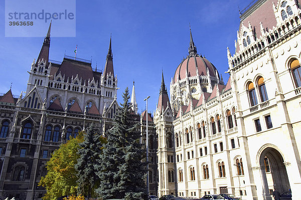 Parlamentsgebäude  Budapest  Ungarn  Europa