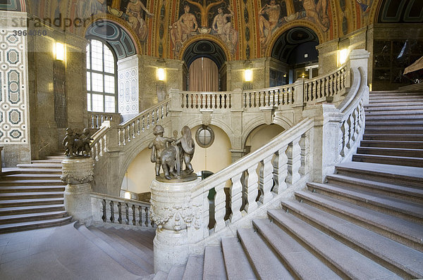 Neues Rathaus  Treppenaufgang des Festsaalflügels  Dresden  Sachsen  Deutschland