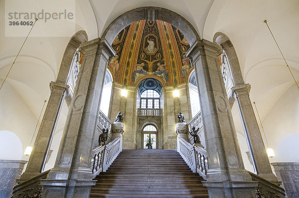 Neues Rathaus  Treppenaufgang des Festsaalflügels  Dresden  Sachsen  Deutschland