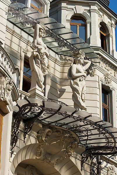 Statuen  Villa im Nerotal  Wiesbaden  Hessen  Deutschland