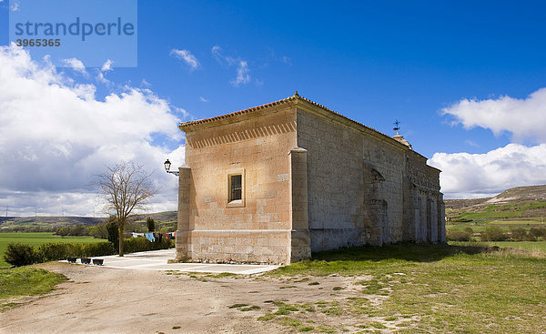 Einsiedelei Nuestra SeÒora de la Cuadra  Provinz Burgos  Hochebene Paramo de Masa  Kastilien  Spanien  Europa