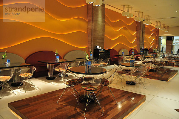 Loungebar im Kempinki-Hotel Mall of the Emirates  Dubai  Vereinigte Arabische Emirate  Arabien  Naher Osten  Orient