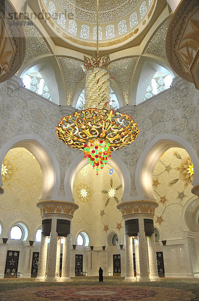 Gebetshalle der Sheikh Zayed Moschee  drittgrößte Moschee der Welt  Abu Dhabi  Vereinigte Arabische Emirate  Arabien  Naher Osten  Orient