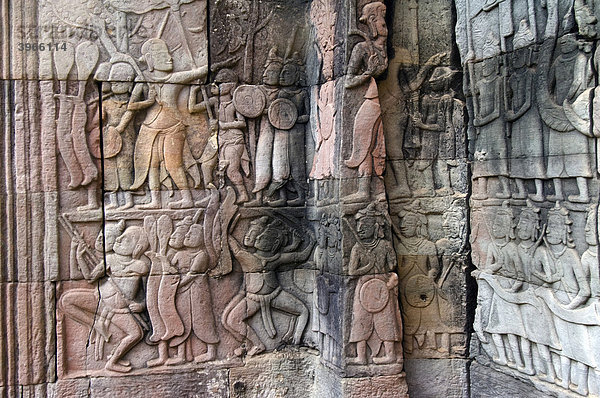 Basrelief in der Ostgalerie  Bayon-Tempel  Angkor Thom  Welterbe der UNESCO  Siem Reap  Kambodscha