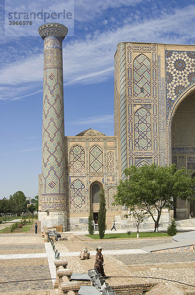 Medrese Ulughbek  Registan  Samarkand  Welterbe der UNESCO  Usbekistan
