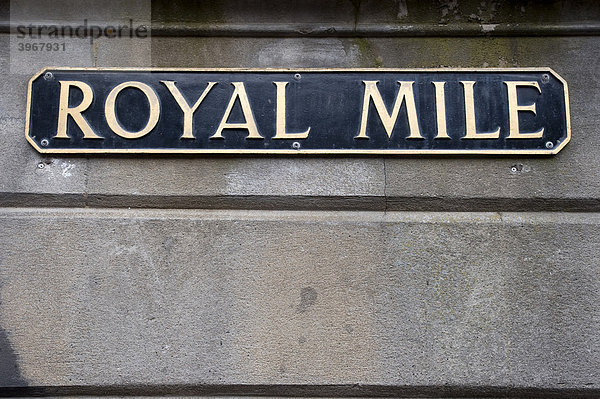 Royal Mile  Straßenschild  Edinburgh  Schottland  Vereinigtes Königreich  Europa