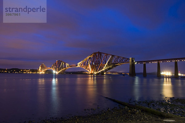 Forth Firth Bridge  Edinburgh  Schottland  Großbritannien  Europe