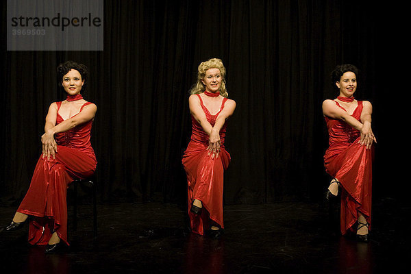 Das Theater-Musical 3 Sisters 4 Swing live im Spielleutepavillon  Luzern  Schweiz