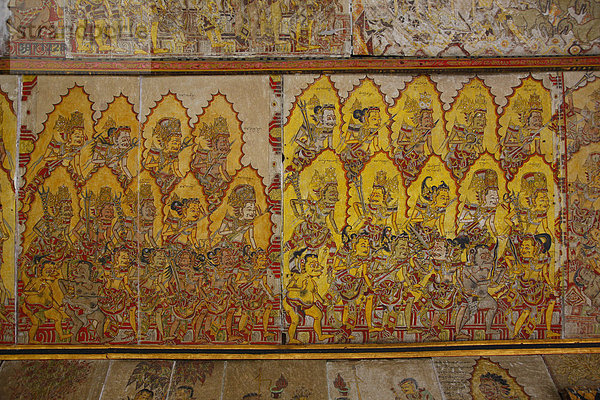 Alte Fresken im historischen Gerichtssaal von Klungkung  Semarapura Bali  Republik Indonesien  Asien