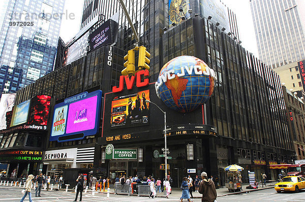 Timesquare in Manhattan  New York  USA