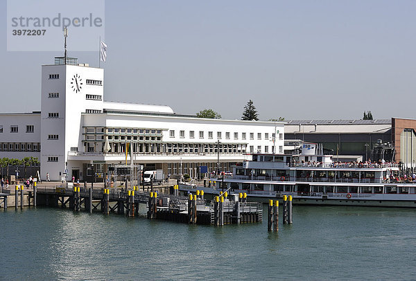 Zeppelinmuseum in Friedrichshafen am Bodensee  Bayern  Deutschland  Europa